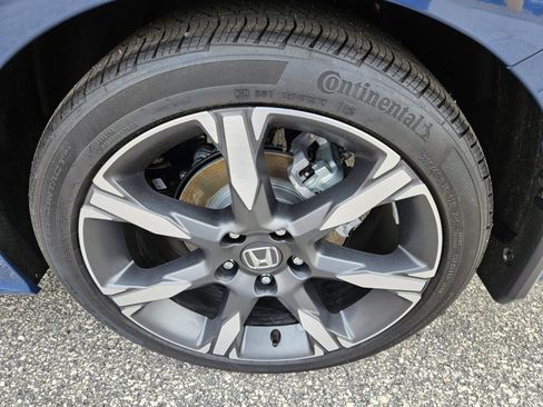 Used 2025 Honda Civic Sport image 13