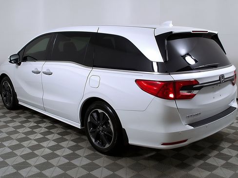Used 2024 Honda Odyssey Elite image 9