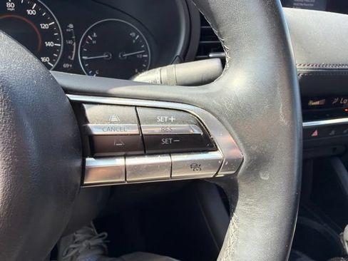 Used 2021 MAZDA MAZDA3 s FWD image 39