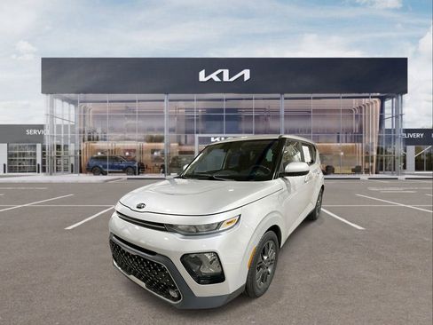 Used 2021 Kia Soul EX image 4