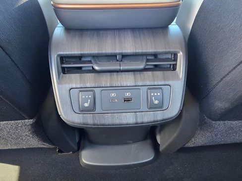 Used 2024 Nissan Ariya ENGAGE image 28