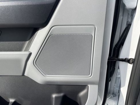 New 2026 Ford F250 XL w/ XL Chrome Package image 18