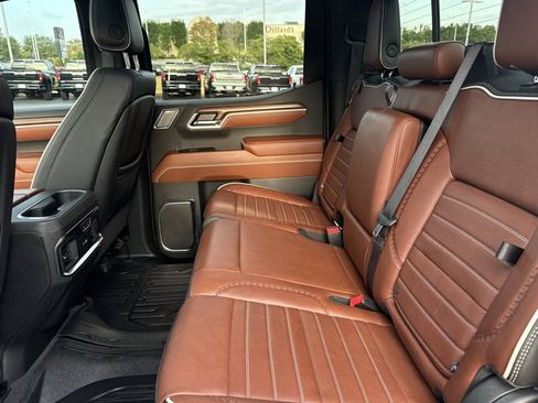 Used 2024 GMC Sierra 1500 Denali Ultimate AWD/4WD image 6