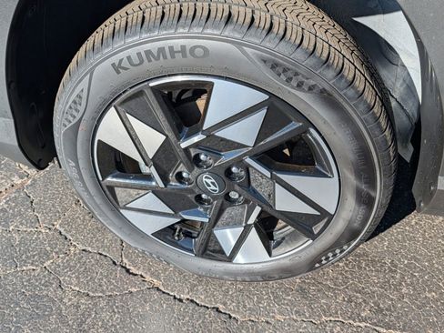 Used 2024 Hyundai Kona SEL image 16