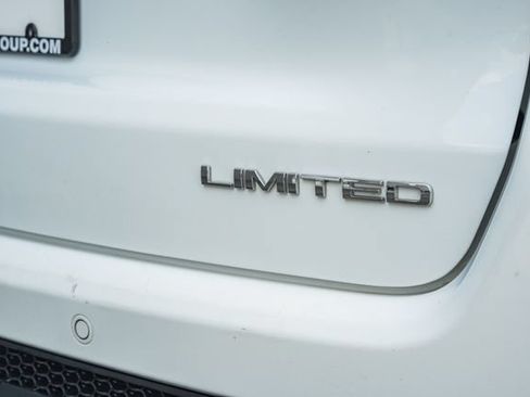 Used 2025 Jeep Compass Limited AWD/4WD image 10