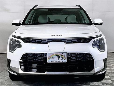 Used 2023 Kia Niro Wind FWD image 2