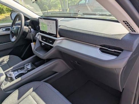 New 2026 Ford Explorer Active image 34