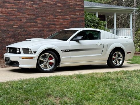 Used 2009 Ford Mustang GT image 9