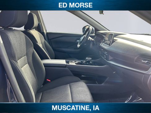 Used 2024 Nissan Rogue SV FWD image 15