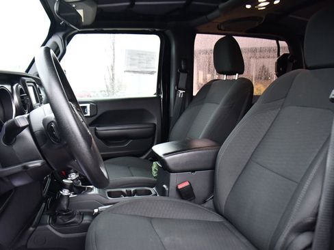 Used 2021 Jeep Wrangler Sport image 13