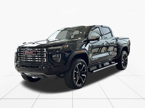 New 2026 GMC Canyon Denali AWD/4WD image 2