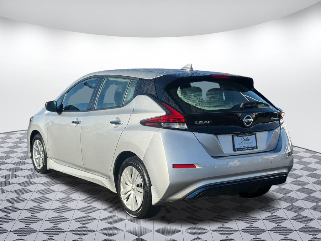 Used 2022 Nissan Leaf S FWD image 5