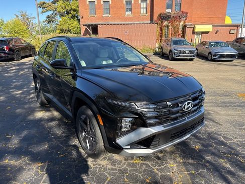 New 2026 Hyundai Tucson SEL image 1