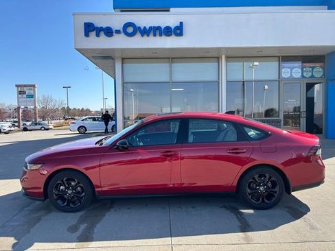 Certified 2025 Honda Accord SE image 8