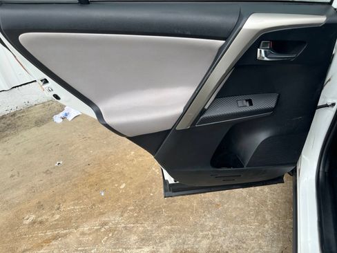 Used 2014 Toyota RAV4 XLE FWD image 13