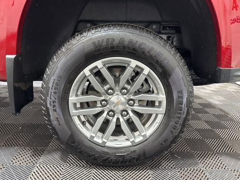 Used 2024 Chevrolet Colorado LT w/ LT Convenience Package image 33