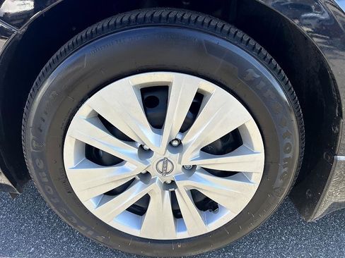 Certified 2024 Nissan Sentra S image 9