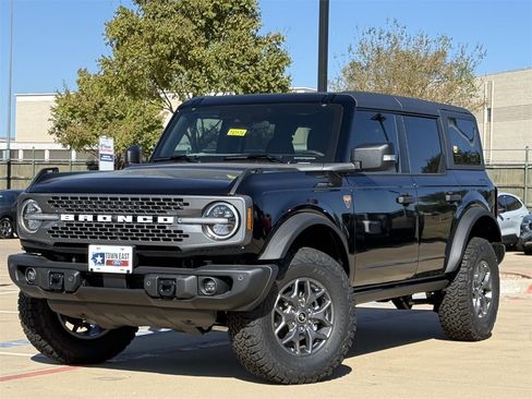 New 2025 Ford Bronco Badlands image 27