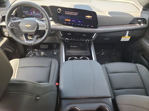New 2026 Chevrolet Suburban LT w/ Comfort Package RWD image 19