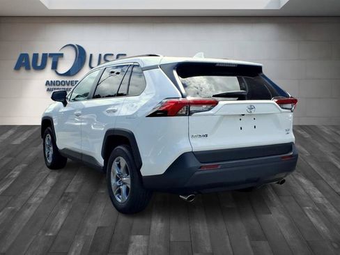 Used 2024 Toyota RAV4 XLE AWD/4WD image 7