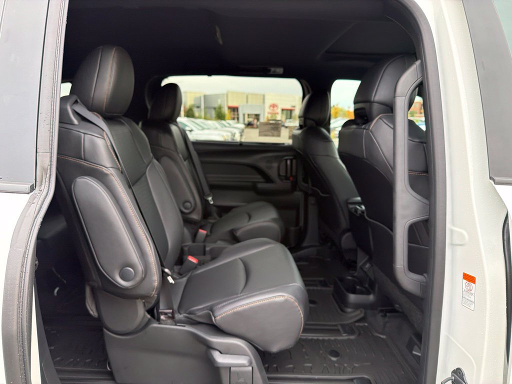 New 2026 Toyota Sienna XLE Woodland Edition AWD/4WD image 14