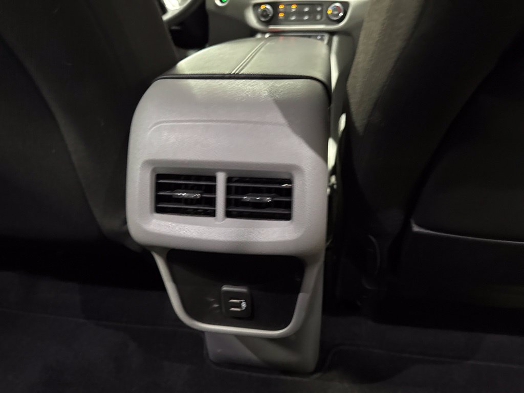 Used 2024 GMC Terrain SLE FWD image 14