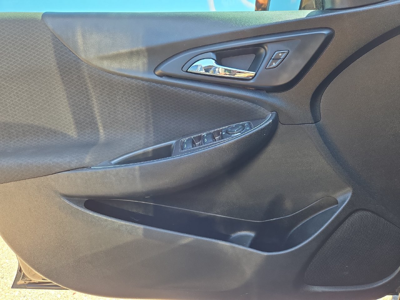 Used 2020 Chevrolet Malibu LT FWD image 17