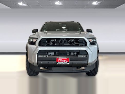 New 2026 Toyota 4Runner SR5 AWD/4WD image 5