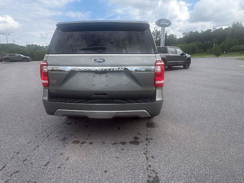 Used 2019 Ford Expedition XLT w/ Equipment Group 202A AWD/4WD image 5