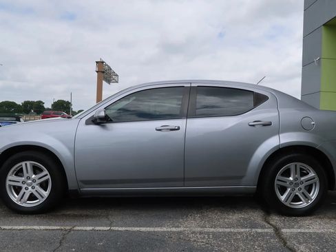 Used 2014 Dodge Avenger SXT FWD image 7