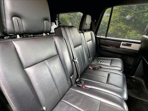Used 2016 Ford Expedition Limited w/ Equipment Group 301A AWD/4WD image 26