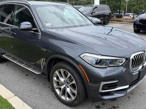 Used 2022 BMW X5 xDrive45e w/ Executive Package AWD/4WD image 4