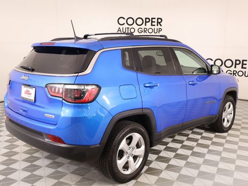 Used 2021 Jeep Compass Latitude w/ Driver Assistance Group AWD/4WD image 20