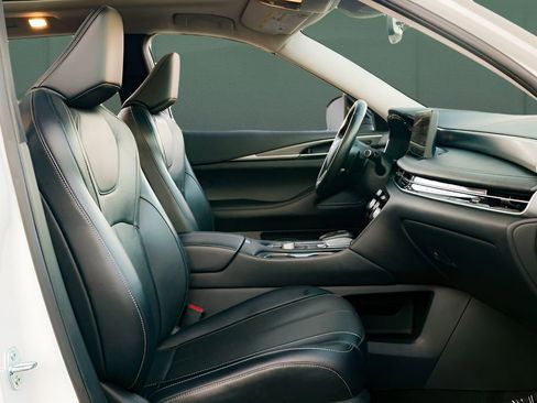 Used 2023 INFINITI QX60 Luxe image 23