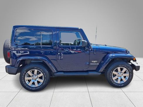 Used 2013 Jeep Wrangler Sahara w/ Connectivity Group AWD/4WD image 8