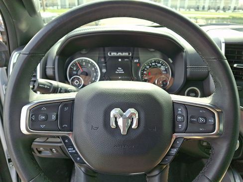 Used 2025 RAM 1500 Laramie image 15