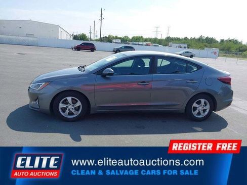 Used 2019 Hyundai Elantra SE w/ Cargo Package image 28