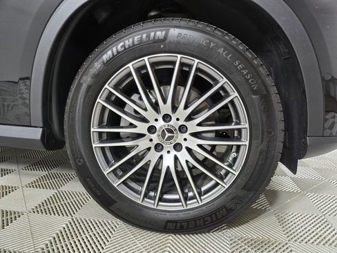 Used 2026 Mercedes-Benz GLC 300 4MATIC image 9