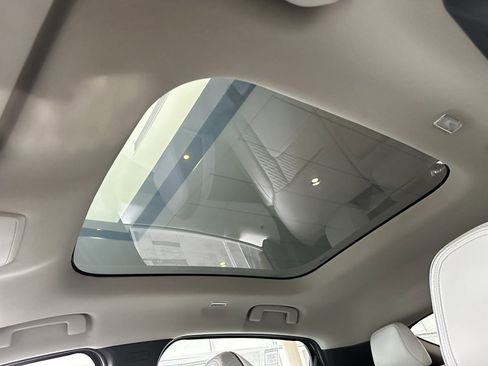New 2026 Nissan Leaf Platinum+ w/ Illuminated Package FWD image 32