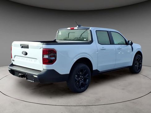 New 2026 Ford Maverick Lariat w/ Black Appearance Package image 8