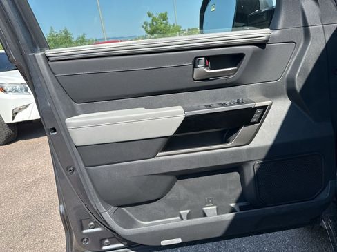 Used 2025 Toyota Tundra Limited image 13