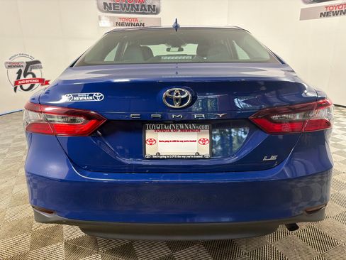 Used 2024 Toyota Camry LE FWD image 4