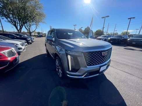 New 2026 Cadillac Escalade Luxury w/ Touring Package image 17