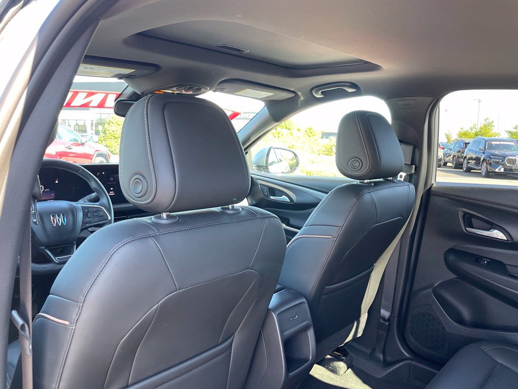 Used 2024 Buick Envista Avenir FWD image 27