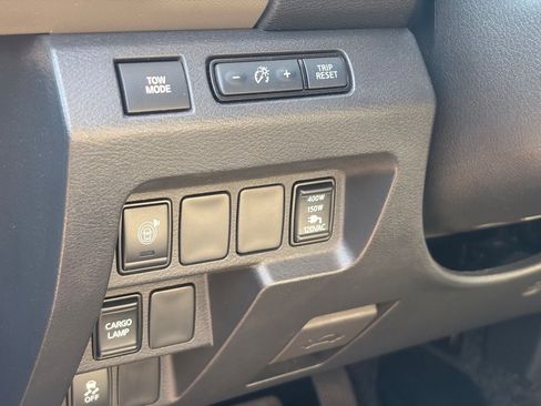 Certified 2022 Nissan Frontier SV RWD image 21
