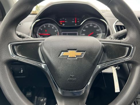 Used 2019 Chevrolet Cruze LS FWD image 23