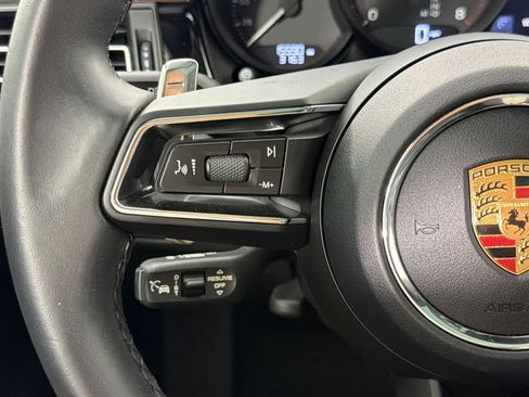Certified 2024 Porsche Macan AWD/4WD image 22
