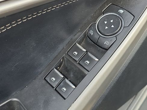 Certified 2022 Ford Explorer XLT image 13