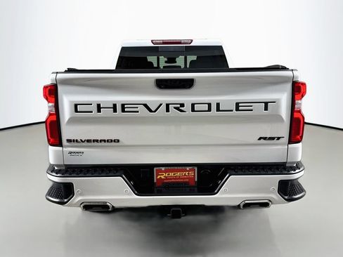 Used 2023 Chevrolet Silverado 1500 RST w/ Redline Edition AWD/4WD image 7