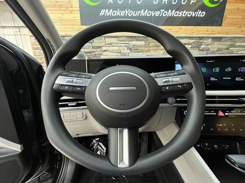 Used 2026 Hyundai Tucson SEL image 16